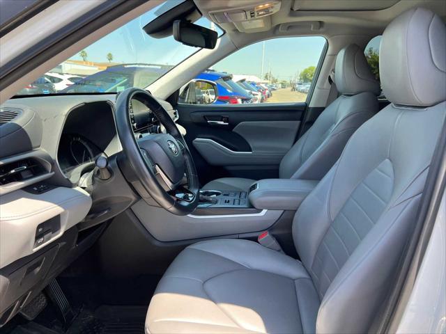 used 2021 Toyota Highlander car