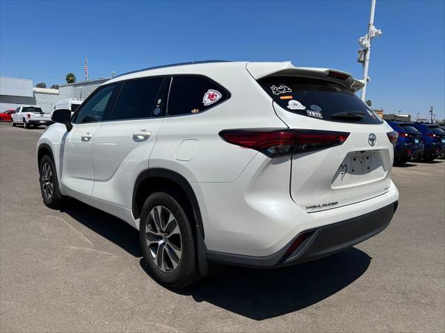 used 2021 Toyota Highlander car