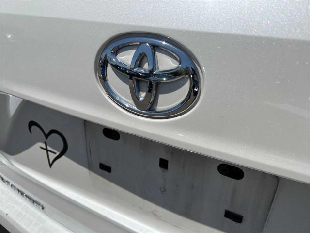 used 2021 Toyota Highlander car