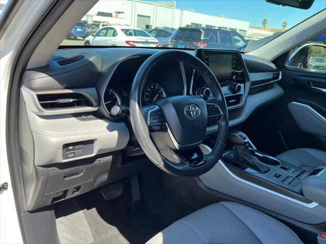 used 2021 Toyota Highlander car, priced at $32,751