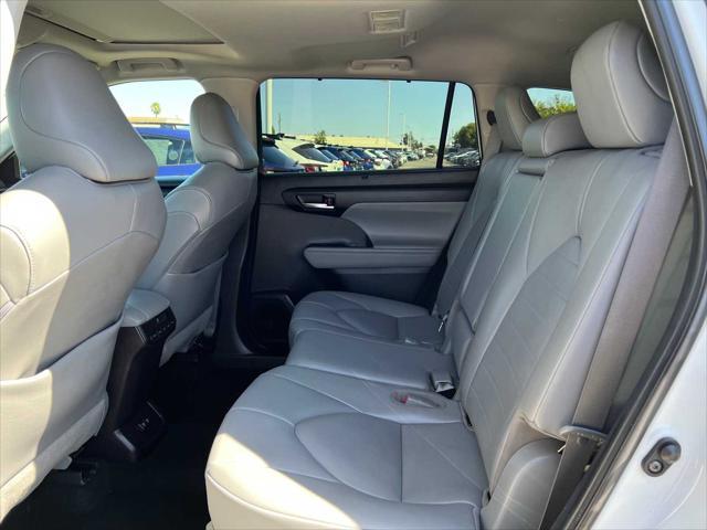 used 2021 Toyota Highlander car, priced at $32,751