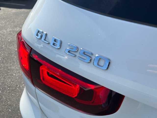 used 2022 Mercedes-Benz GLB 250 car, priced at $29,399