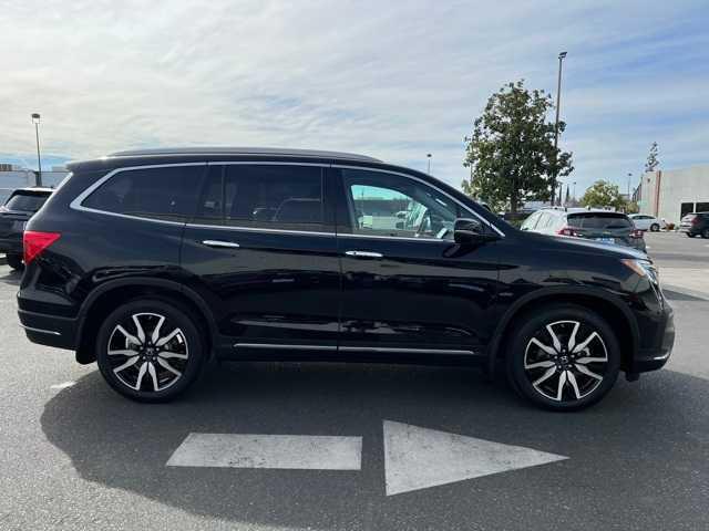 used 2022 Honda Pilot car, priced at $34,293