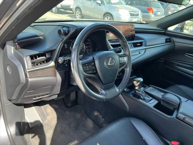 used 2019 Lexus ES 350 car, priced at $26,490