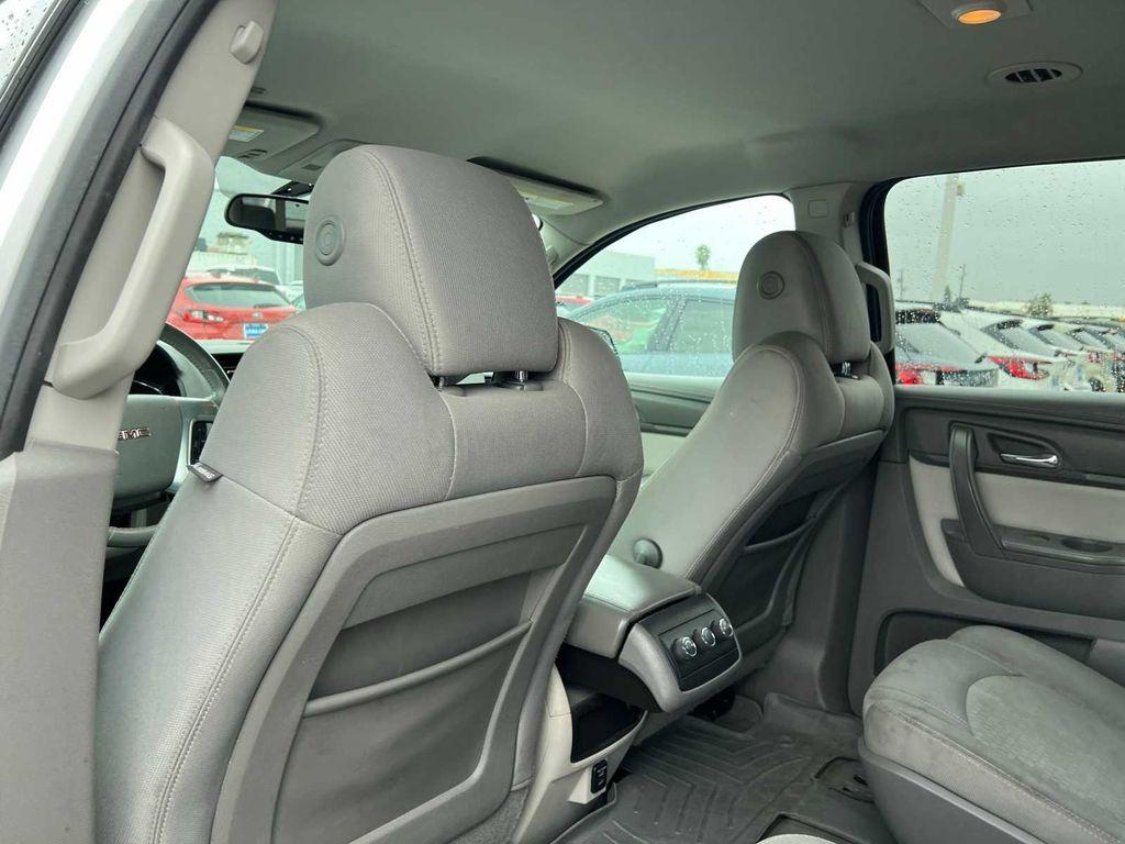 used 2015 GMC Acadia car, priced at $9,649