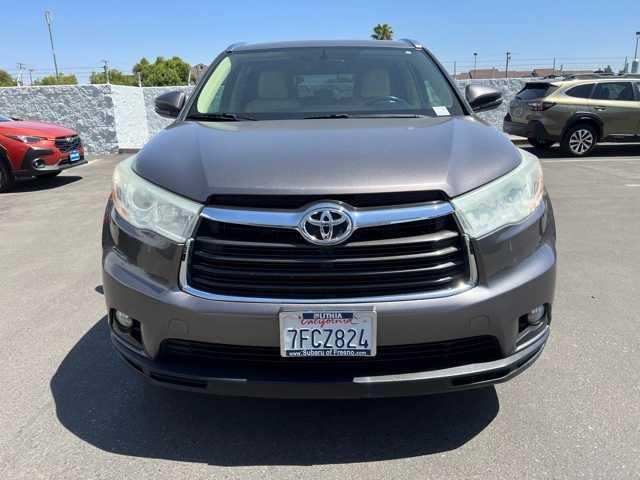 used 2014 Toyota Highlander car, priced at $18,235