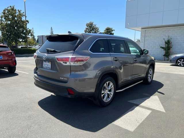 used 2014 Toyota Highlander car, priced at $18,235