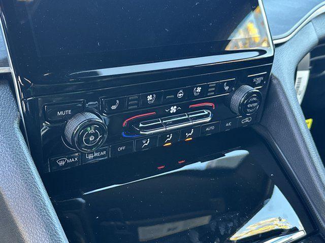 new 2025 Jeep Grand Cherokee car, priced at $42,560