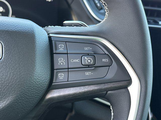 new 2025 Jeep Grand Cherokee car, priced at $42,560