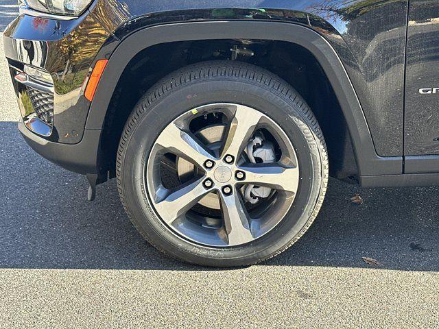new 2025 Jeep Grand Cherokee car, priced at $42,560