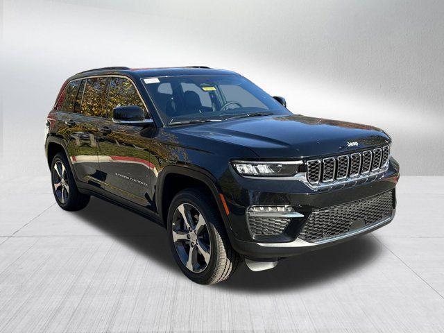 new 2025 Jeep Grand Cherokee car, priced at $42,560
