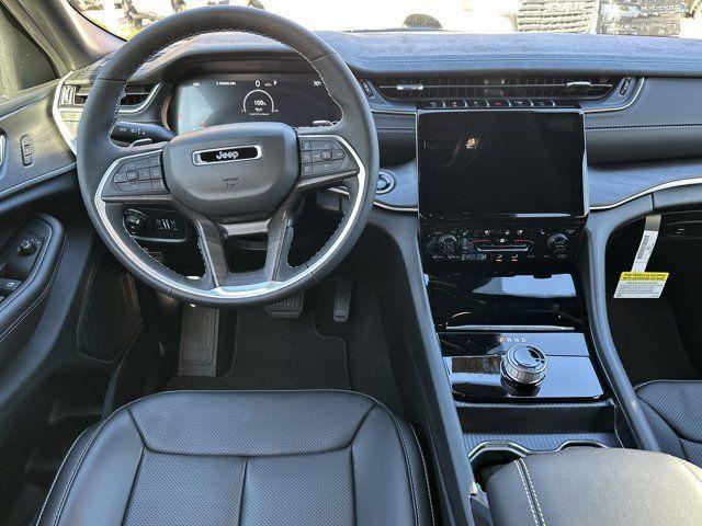 new 2025 Jeep Grand Cherokee car, priced at $42,560