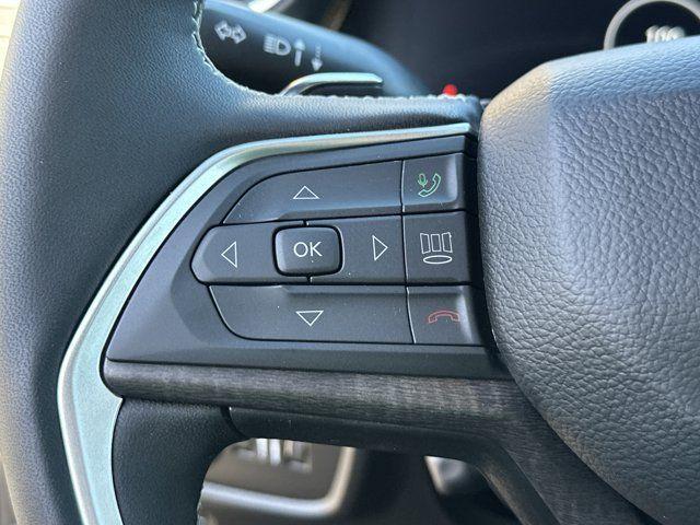 new 2025 Jeep Grand Cherokee car, priced at $42,560