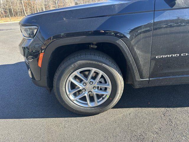 new 2025 Jeep Grand Cherokee car, priced at $33,175