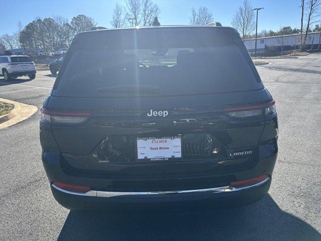 new 2025 Jeep Grand Cherokee car, priced at $40,175