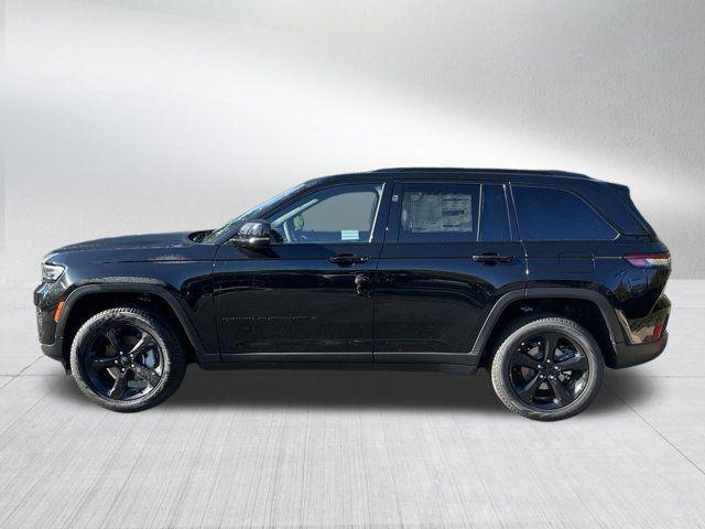 new 2025 Jeep Grand Cherokee car, priced at $46,535