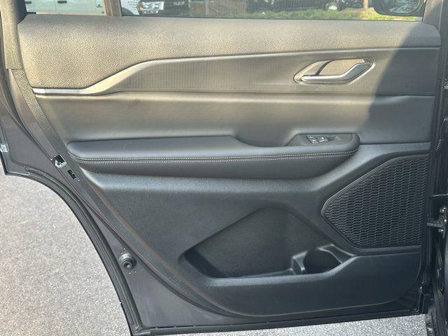 new 2025 Jeep Grand Cherokee L car, priced at $33,125