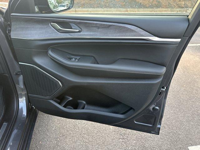 new 2025 Jeep Grand Cherokee L car, priced at $51,585