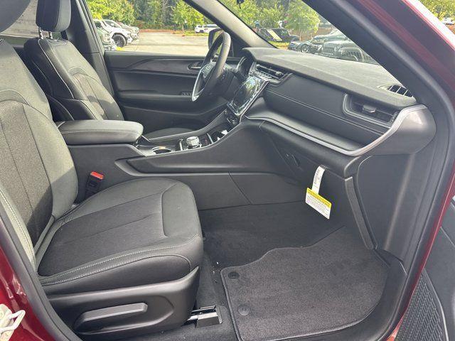 new 2025 Jeep Grand Cherokee car, priced at $29,991