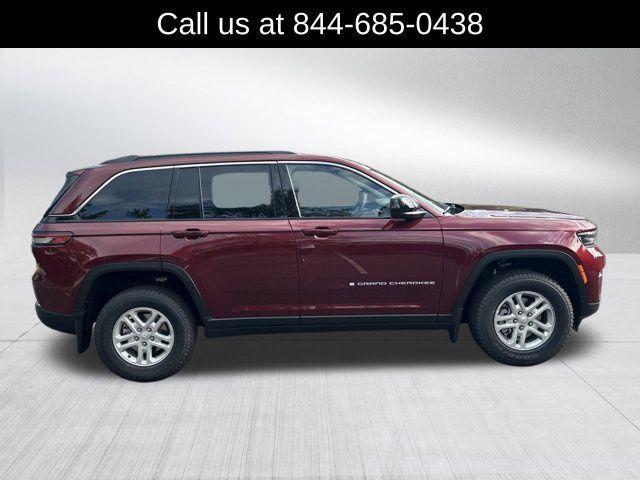 new 2025 Jeep Grand Cherokee car, priced at $29,991