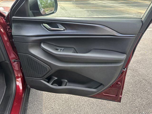 new 2025 Jeep Grand Cherokee car, priced at $29,991