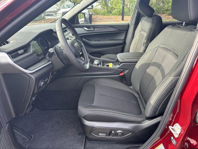 new 2025 Jeep Grand Cherokee car, priced at $29,991