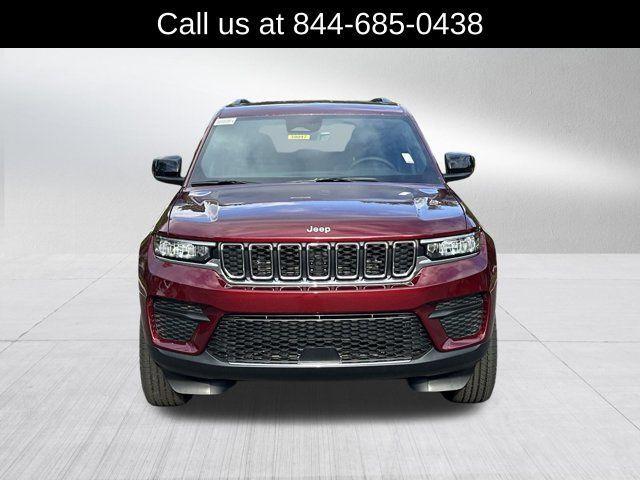 new 2025 Jeep Grand Cherokee car, priced at $29,991