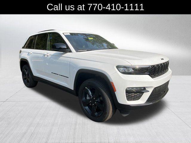 new 2025 Jeep Grand Cherokee car, priced at $45,940