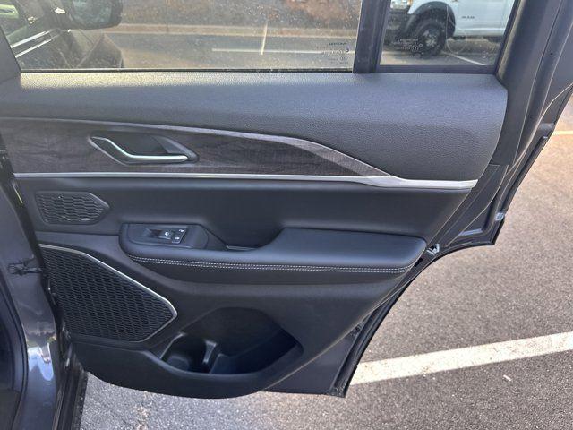 new 2025 Jeep Grand Cherokee car, priced at $41,510