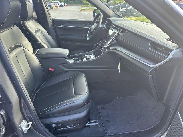 new 2025 Jeep Grand Cherokee car, priced at $41,510