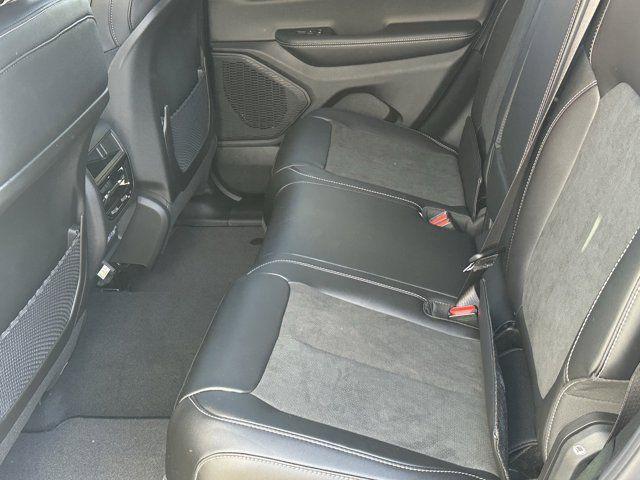 new 2025 Jeep Grand Cherokee car, priced at $37,730