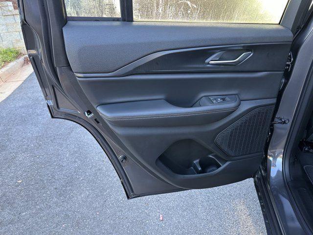 new 2025 Jeep Grand Cherokee car, priced at $37,730