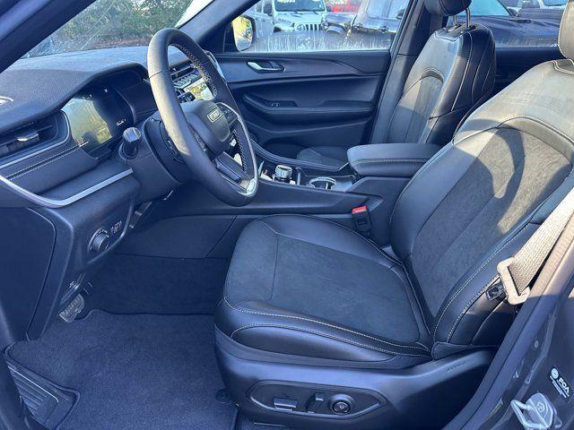 new 2025 Jeep Grand Cherokee car, priced at $37,730