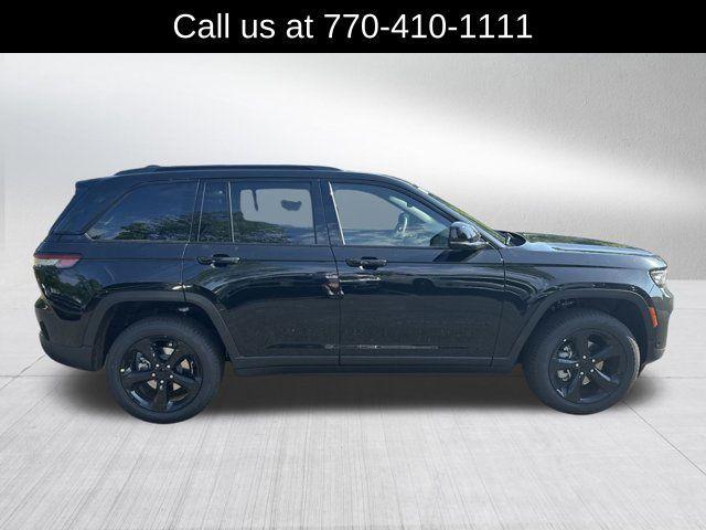 new 2025 Jeep Grand Cherokee car, priced at $49,430