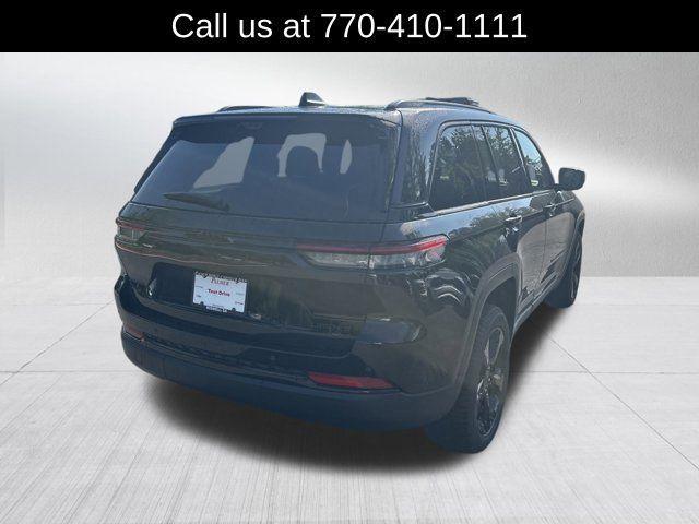 new 2025 Jeep Grand Cherokee car, priced at $49,430