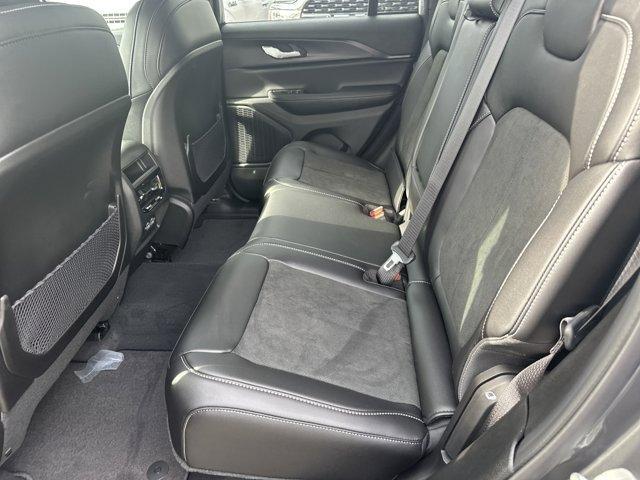 new 2025 Jeep Grand Cherokee car, priced at $44,730