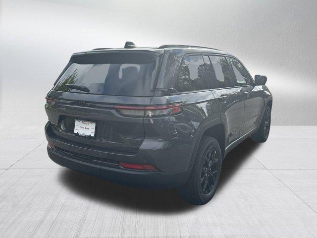 new 2025 Jeep Grand Cherokee car, priced at $44,730