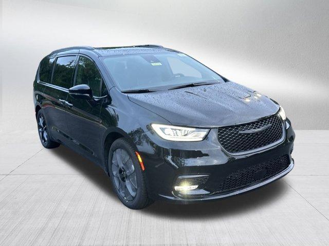 new 2026 Chrysler Pacifica car, priced at $45,660