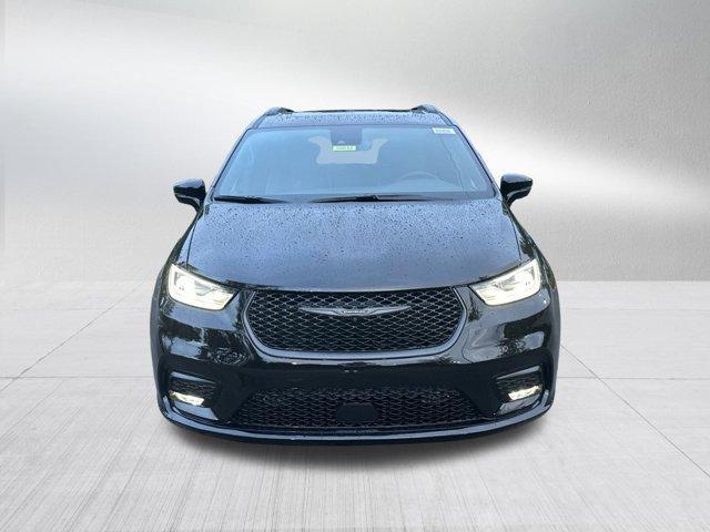 new 2026 Chrysler Pacifica car, priced at $45,660