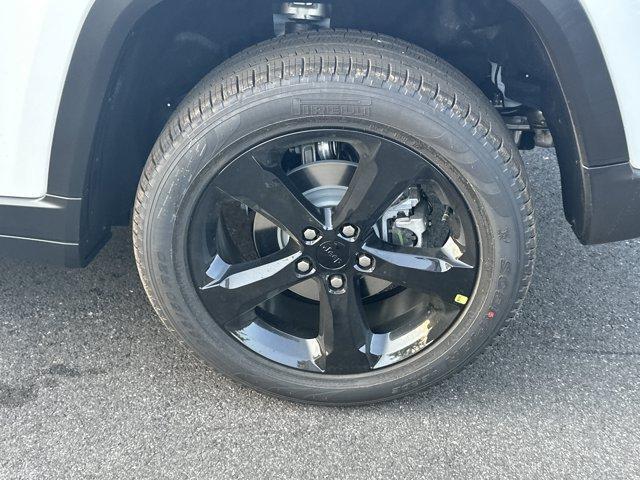 new 2025 Jeep Grand Cherokee car, priced at $46,835