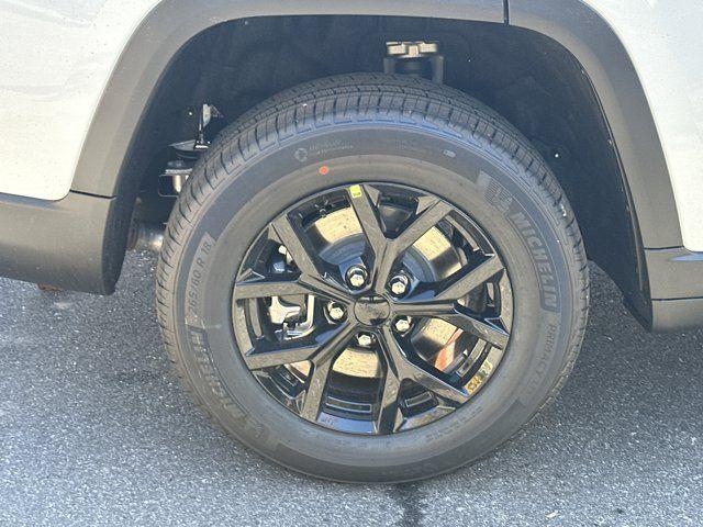 new 2025 Jeep Grand Cherokee L car, priced at $37,135