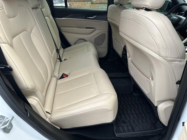 used 2024 Jeep Grand Cherokee car, priced at $35,991