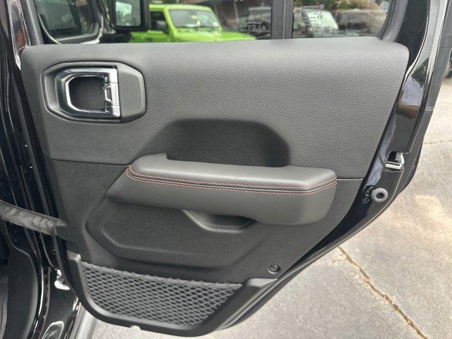 new 2025 Jeep Wrangler car, priced at $56,180