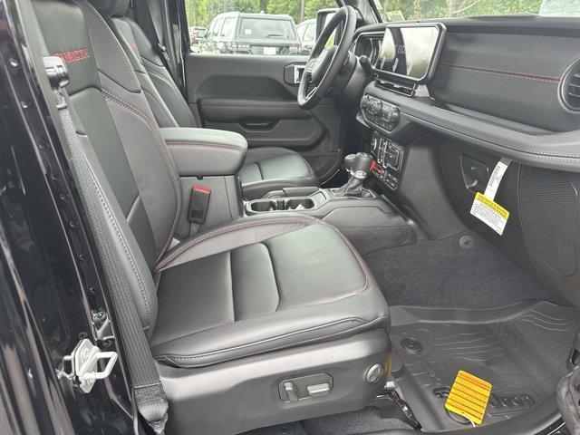 new 2025 Jeep Wrangler car, priced at $56,180