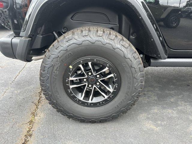 new 2025 Jeep Wrangler car, priced at $56,180