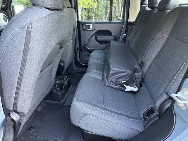 new 2025 Jeep Gladiator car, priced at $36,650