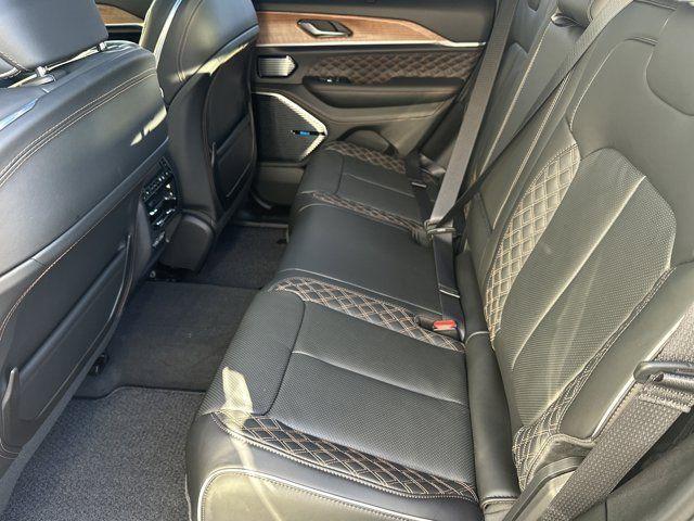 new 2025 Jeep Grand Cherokee car, priced at $60,060