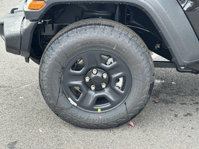 new 2026 Jeep Wrangler car, priced at $38,575