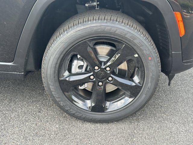 new 2025 Jeep Grand Cherokee L car, priced at $39,730