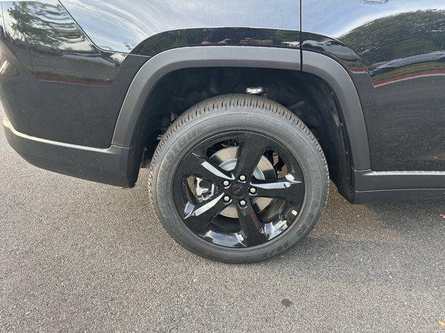 new 2025 Jeep Grand Cherokee L car, priced at $39,730